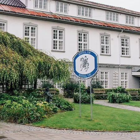 Vic Hotel 3*