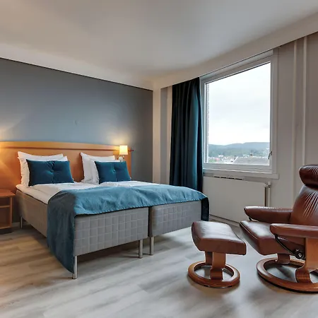 Vic Hotel