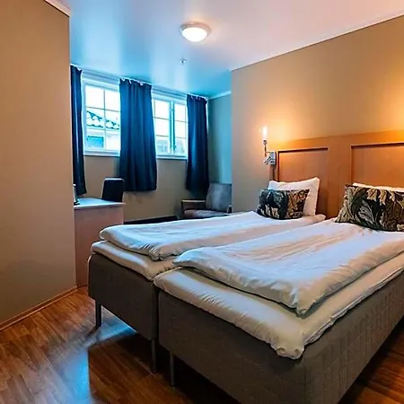 Hotel Vic 3*